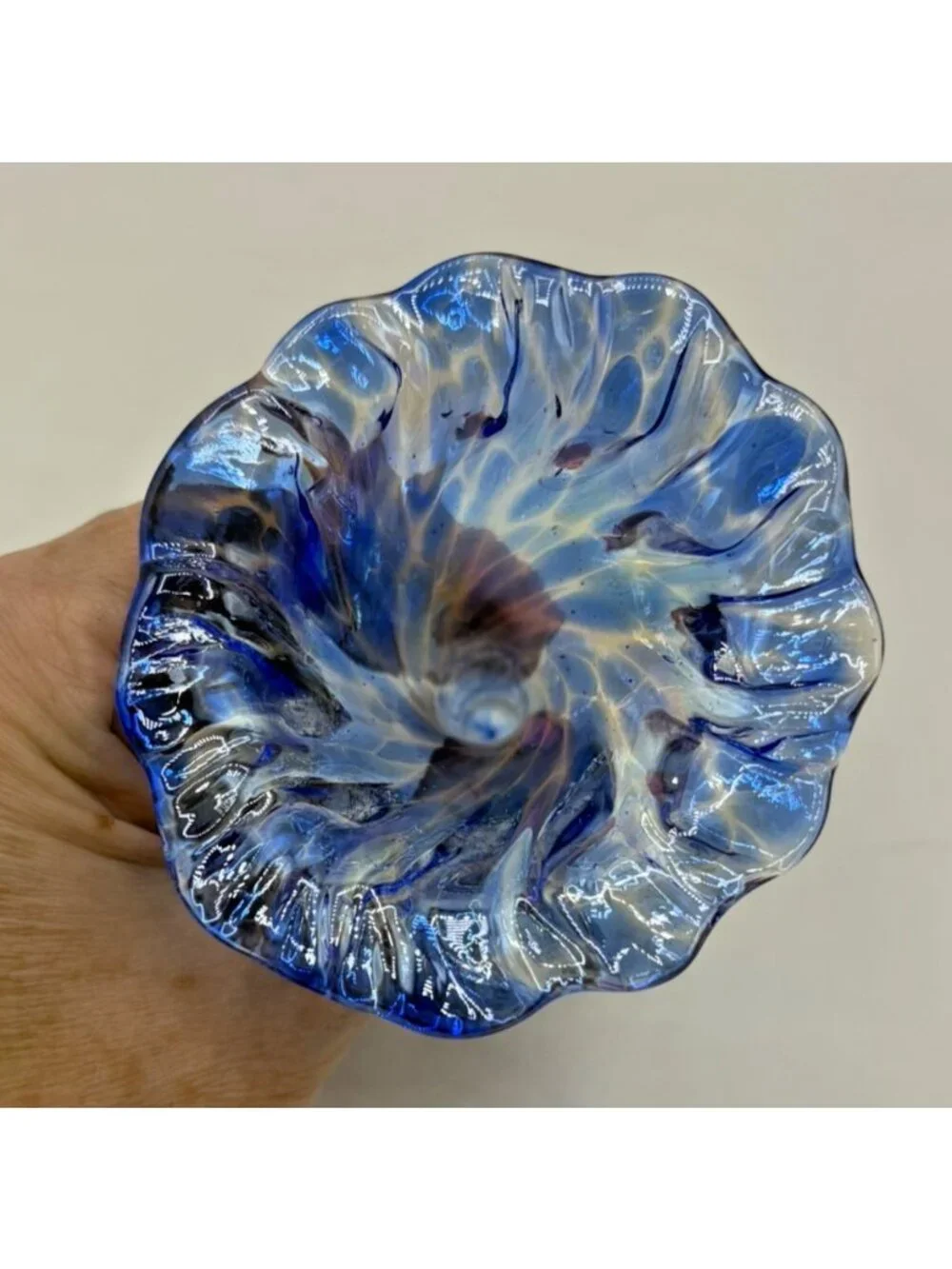 Unbranded art glass